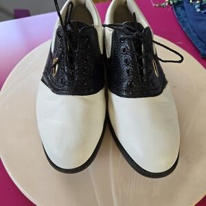 Footjoy, Women's Black and White Lace-Up Shoes Size 7.5